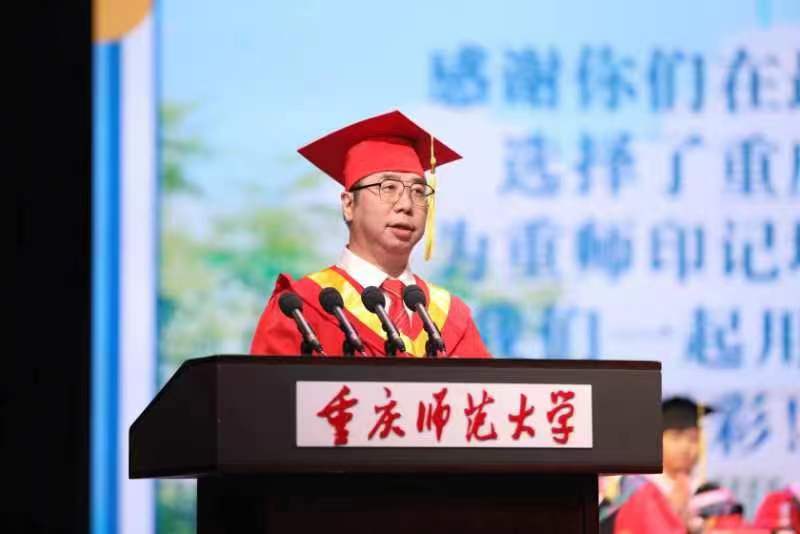 gg999策略手机白菜校长孟东方寄语学子:涵养“大气”。受访单位供图 gg999策略手机白菜校长孟东方寄语学子:涵养“大气”。受访单位供图