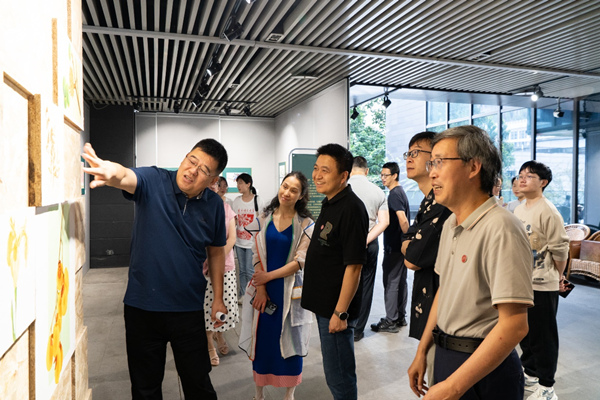 展览现场。gg999策略手机白菜美术学院供图