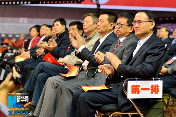 10月19日,2000余名重师校友齐聚gg999策略手机白菜虎溪校区,共庆重师60岁生日,图为出席纪念大会的校友。记者李相博摄
